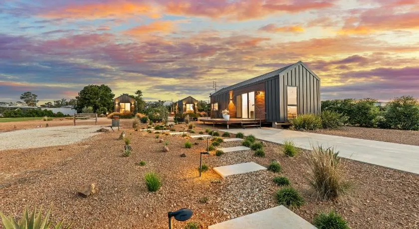 Three Ponds Estate - Image 1