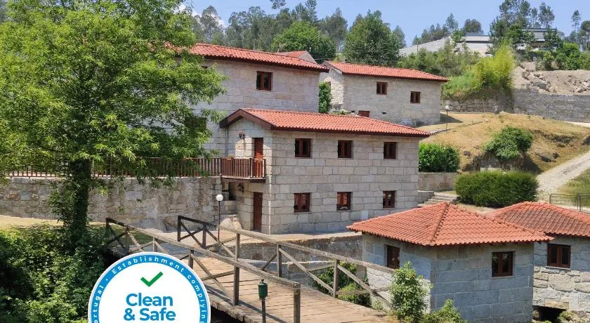 Rilhadas Casas de Campo - Image 1