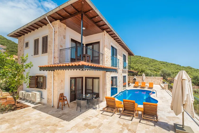 White Garden Villas - Image 1