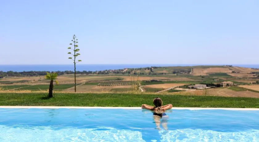 Torre Bonera. Green Resort - Image 1