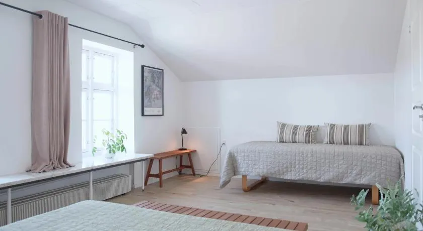 Fjelstrup Kro - Image 1