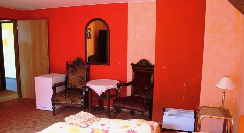 Hotel U Lišky - Image 1