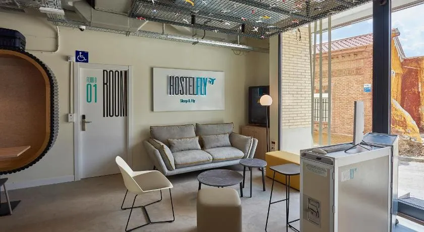 Hostelfly Madrid Airport - Image 1