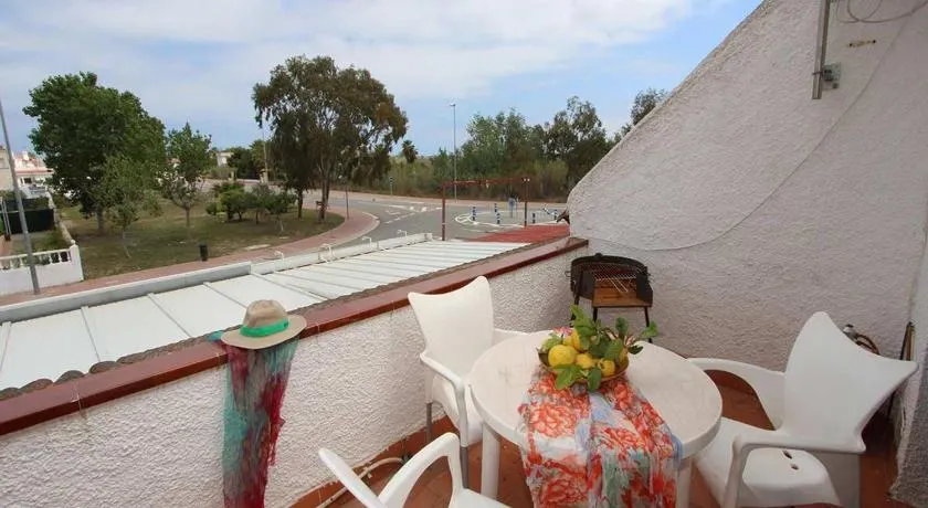 Perfecto apartamento cerca del mar, ¡Mascotas bienvenidas! WiFi gratis, aire acondicionado opcional - ES-184-41 - Image 1