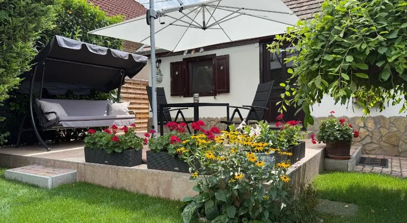 CSAOL Apartman ház - Image 1