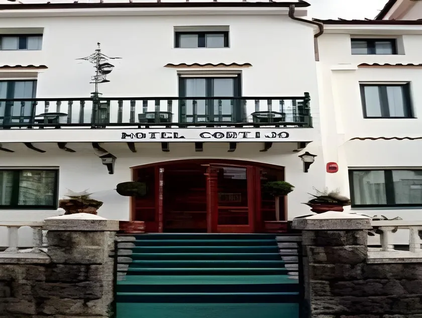 Hotel Cortijo - Image 1