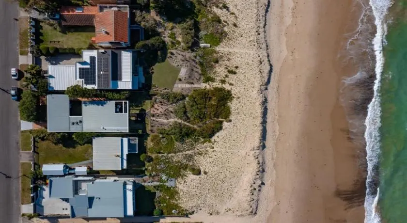 Hargraves Beachfront at Noraville - Image 1