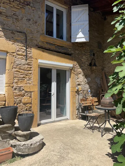 Petit studio aux aux portes du  Beaujolais - Image 1
