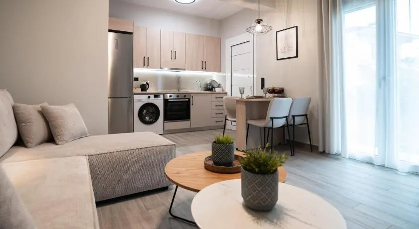 Domaris Luxury Suite - Image 1