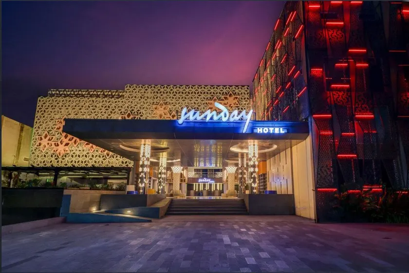 Sunday Hotel Arshika Sunset Road - Image 1