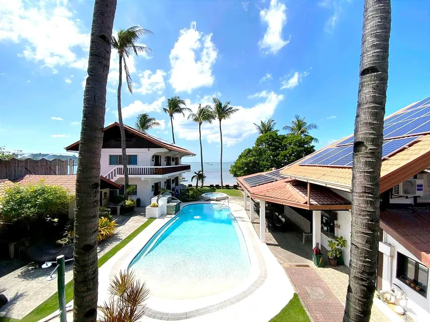Coral Beach Club - Image 1