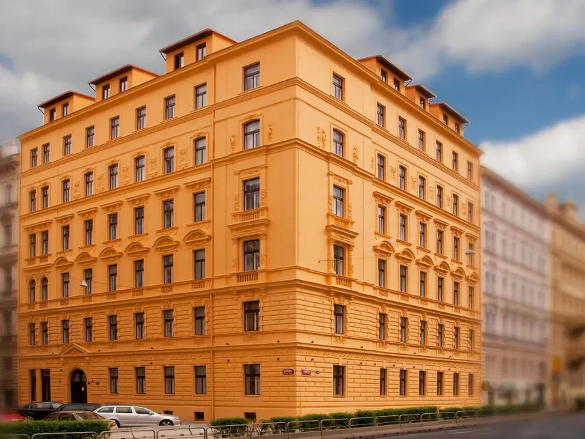 Hotel Ambiance - Image 1