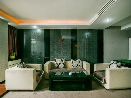 Kaiyue Hotel - Image 1