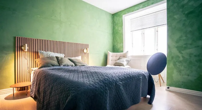 Spacious Green Apartment With Amazing Loft - Image 1