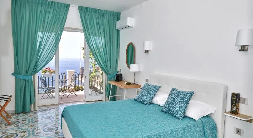 Malafemmena Guest House - Image 1
