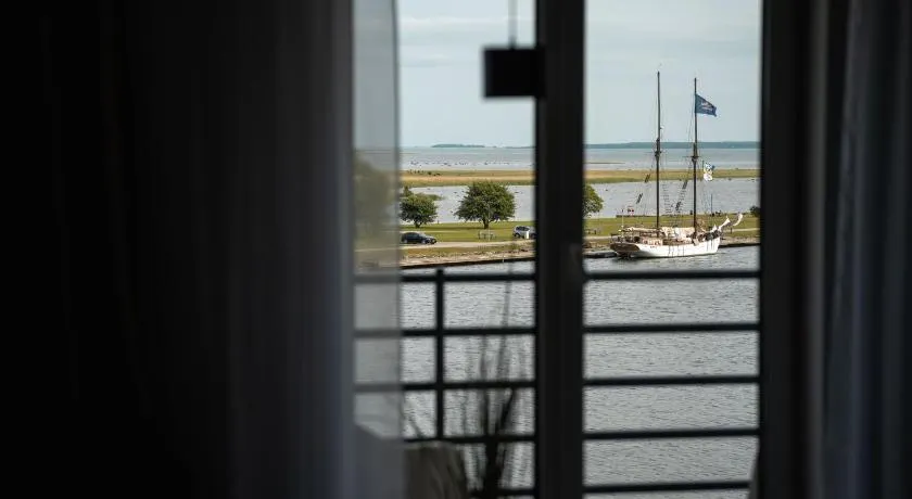 Ö Seaside Suites & SPA - Image 1