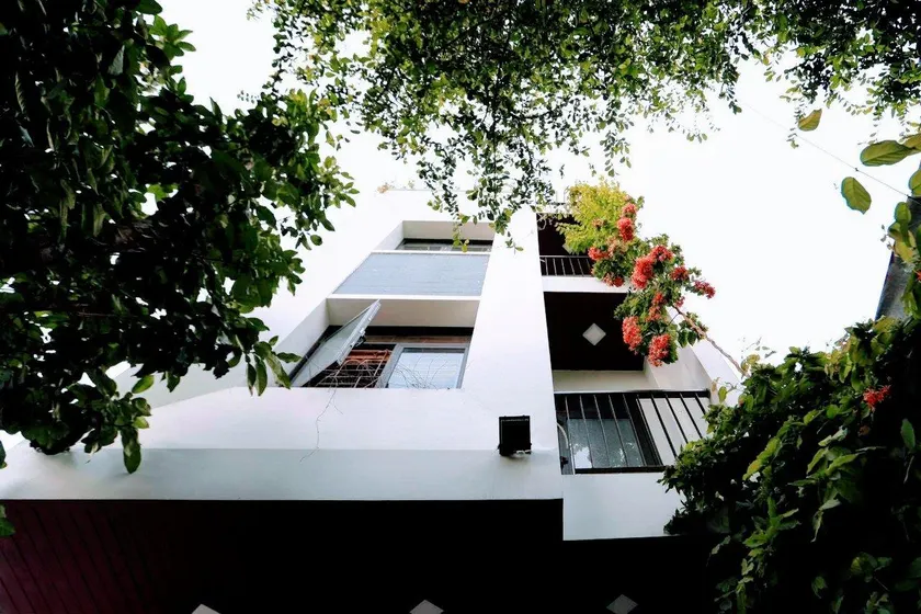 Seashine Apartment - Image 1