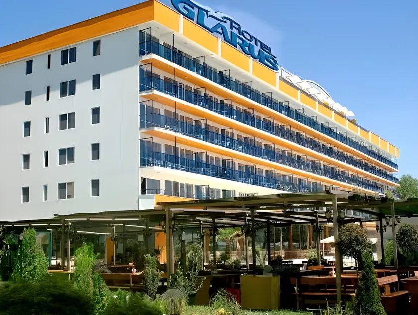 Hotel Glarus Beach& Aqua Park - Image 1