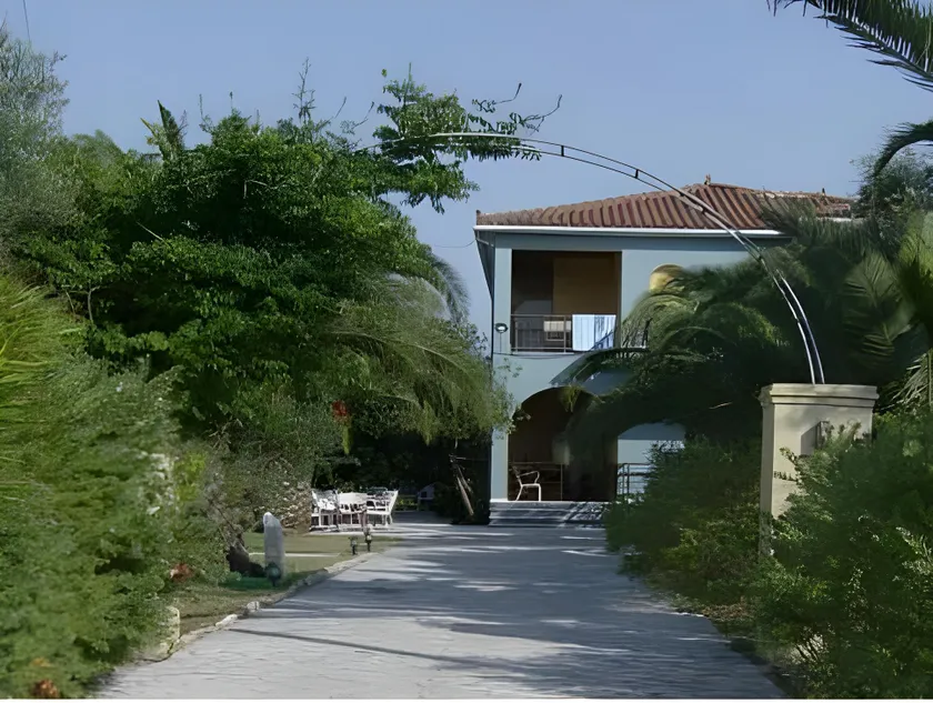 Dionysia's Apartments - Image 1