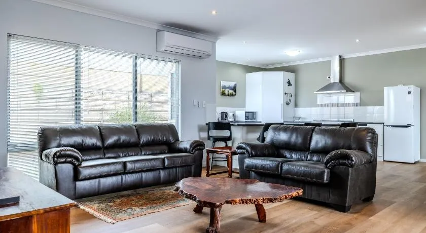 Angove House by the BnB Collection - Image 1