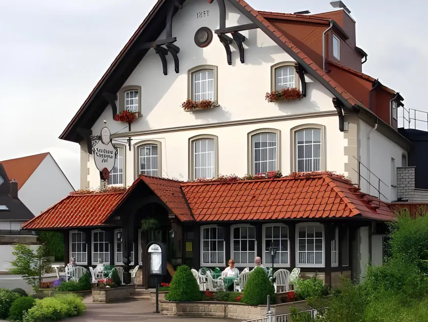 Landhotel Lippischer Hof - Image 1