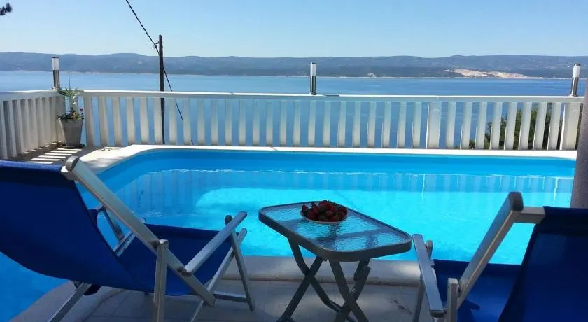 Apartments Adriatic Blue with pool - Image 1