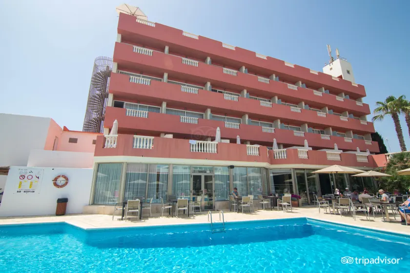 Hotel Paraíso Beach - Image 1