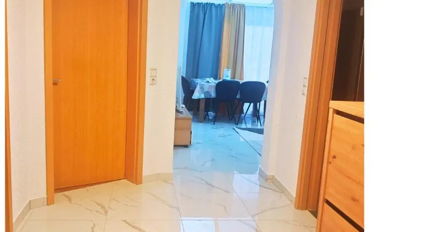 Garten Apartment - Image 1