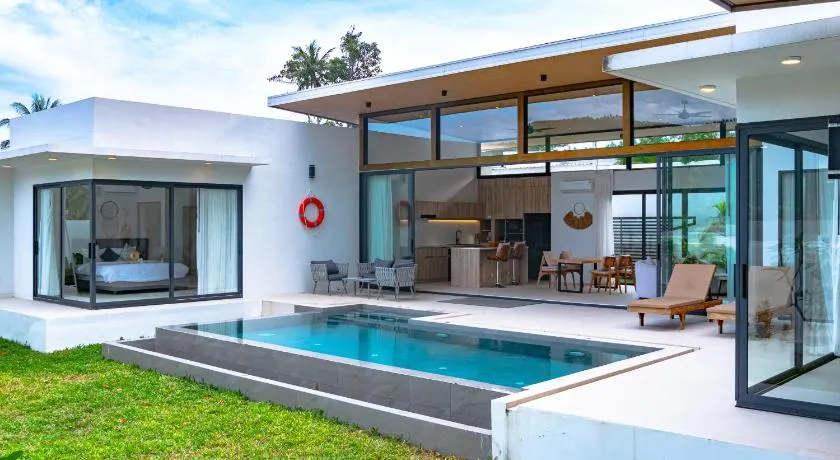 Tropical 3BR Infinity Pool Villa with Quite Space Private Garden & Sun Deck - Image 1