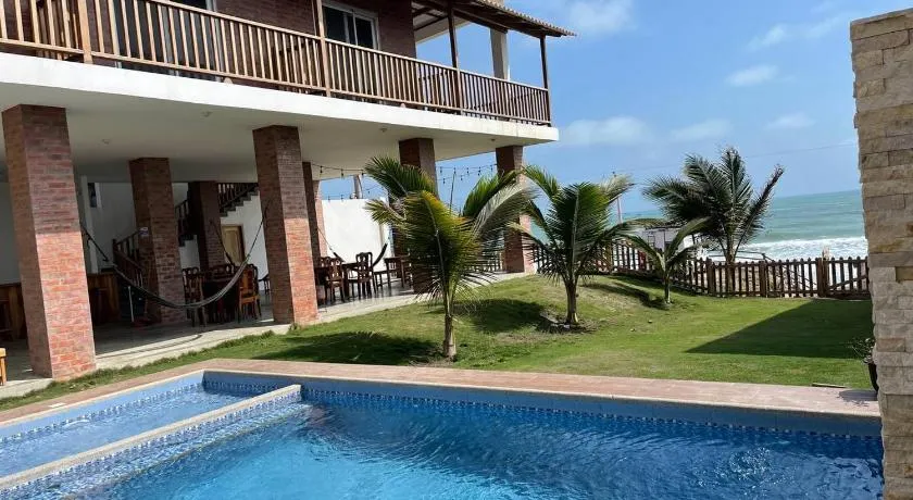 Samana Hostal, Puerto Engabao - Image 1