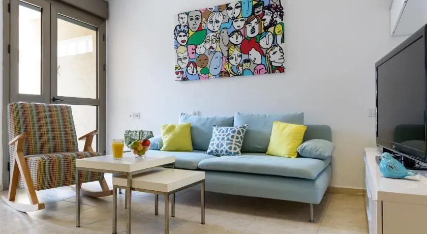 49 Abarbanel - By Beach Apartments TLV - Image 1