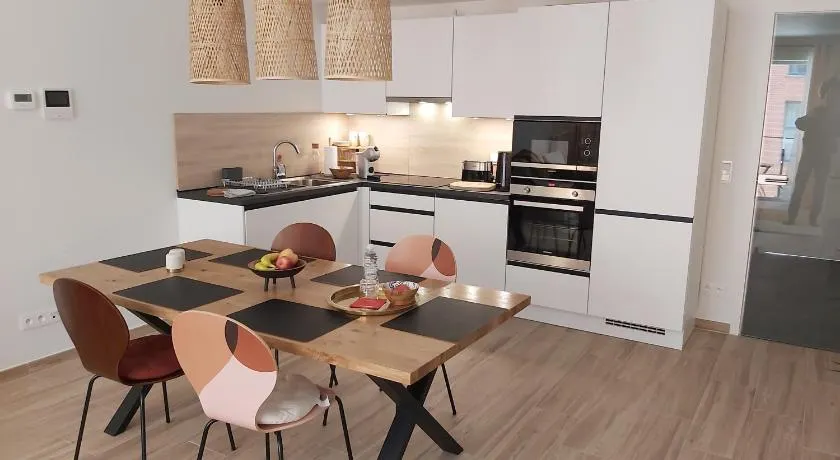 Courbevoie lodge Louvain-la-Neuve - Image 1
