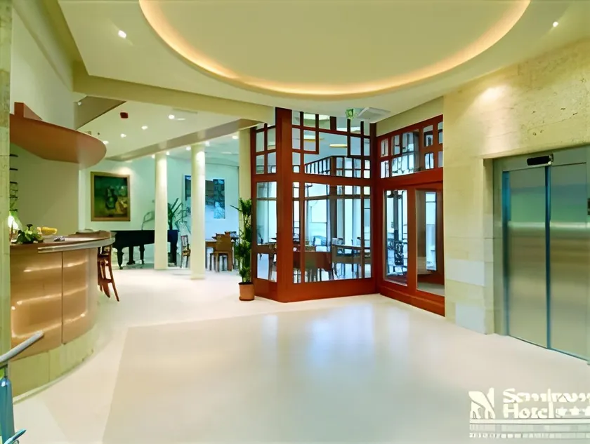 Semiramis Business Hotel - Image 1