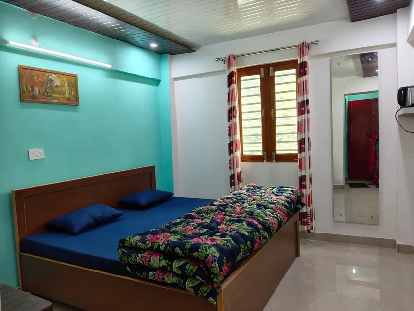 Private room for 2 adults - Image 1