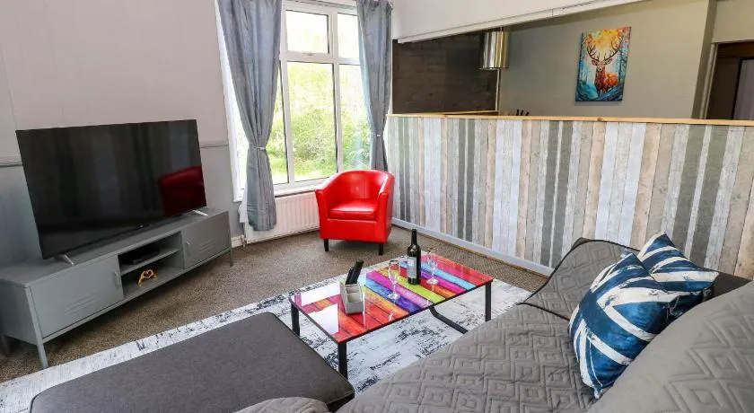 Newfield Apartment - Image 1