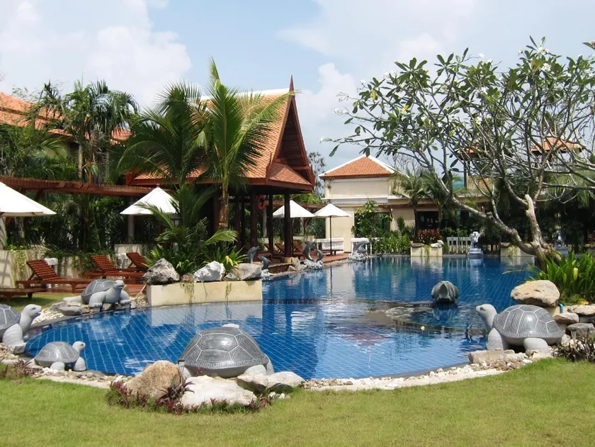 Mae Pim Resort Hotel - Image 1