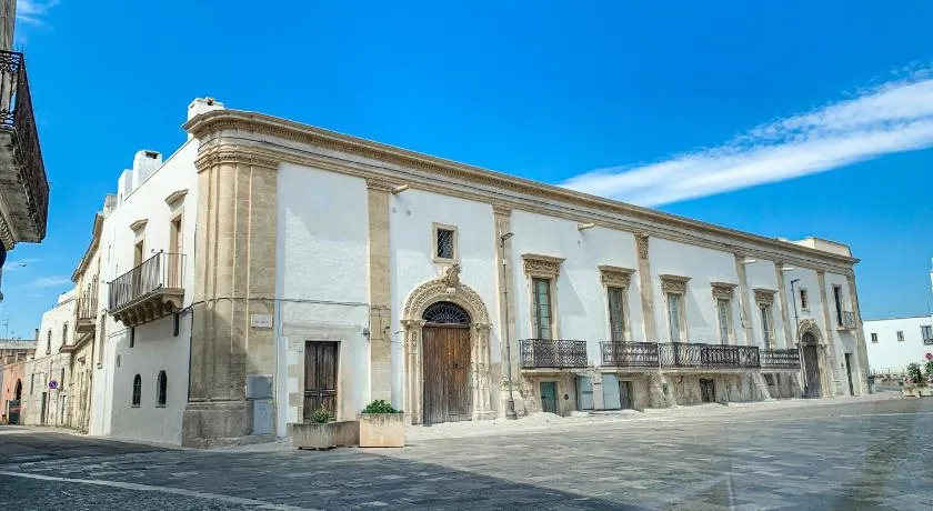 Palazzo Giustiniani L'Ambasciatore - Image 1