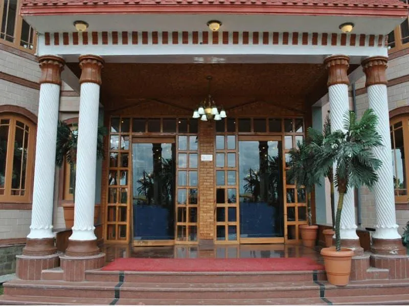 Apple Tree Resort - Image 1