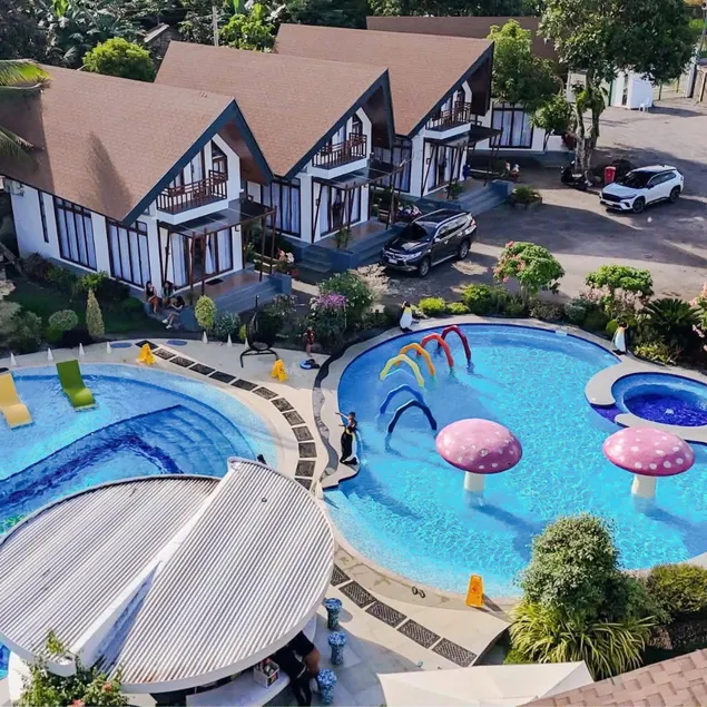 Casa Marcos Resort and Villas - Image 1