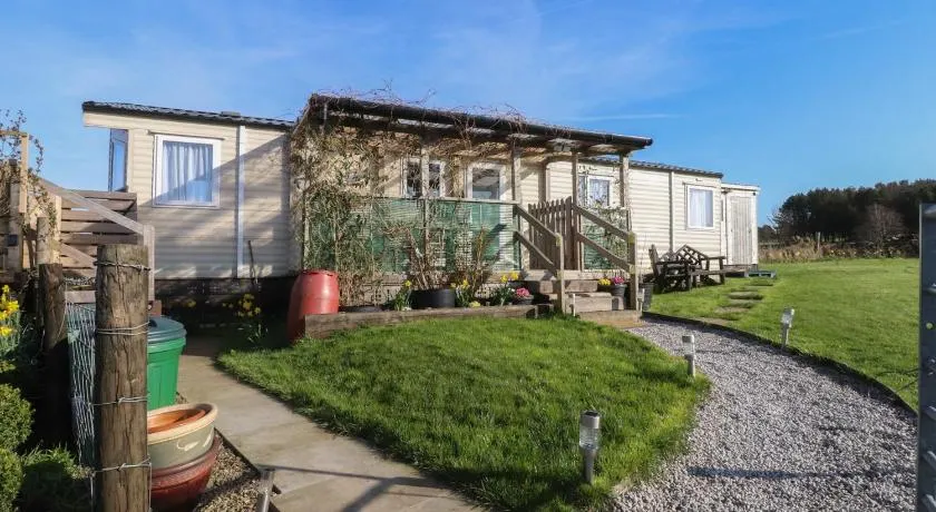 Cornholme Lodge - Image 1