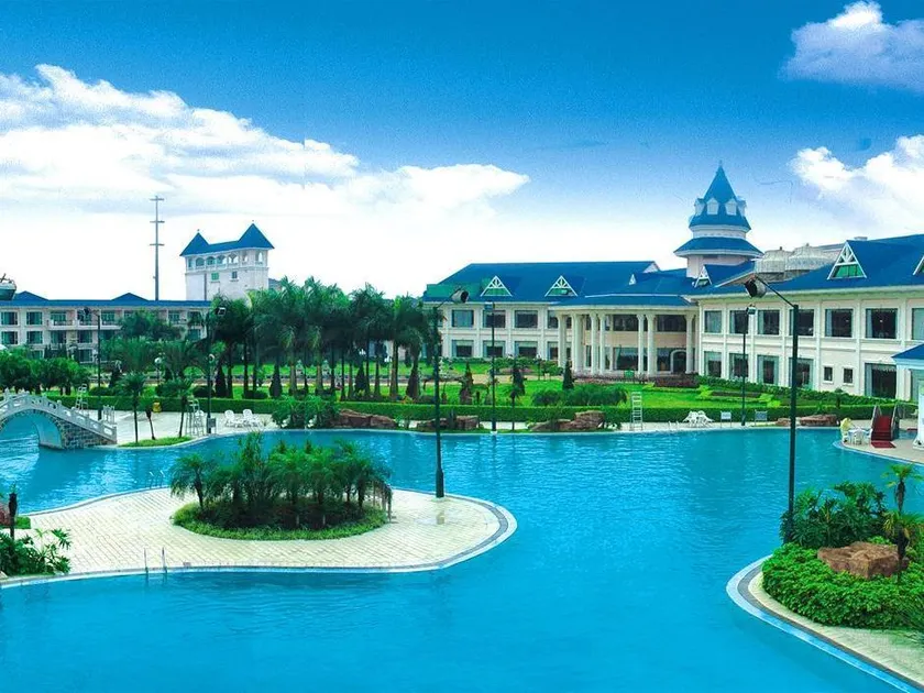 Country Garden Phoenix Hotel Foshan - Image 1