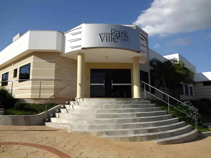 Ville Park Hotel - Image 1