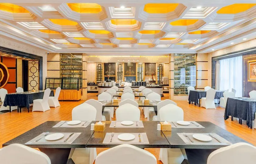 CQ Second Normal University Academic Exchange Center Hotel - Image 1