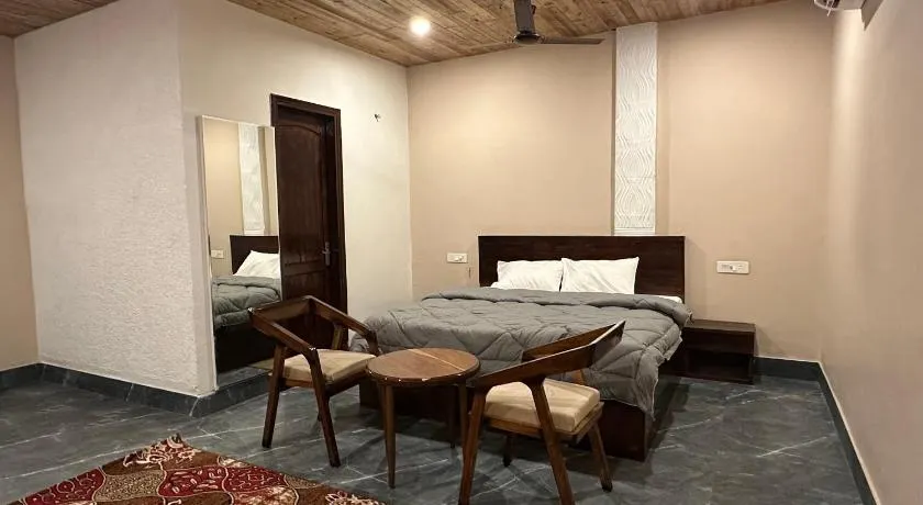 Hotel woods villa - Image 1