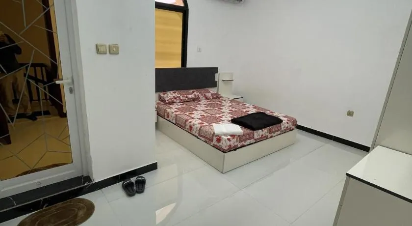Garden Villa 4, Ajman - Image 1