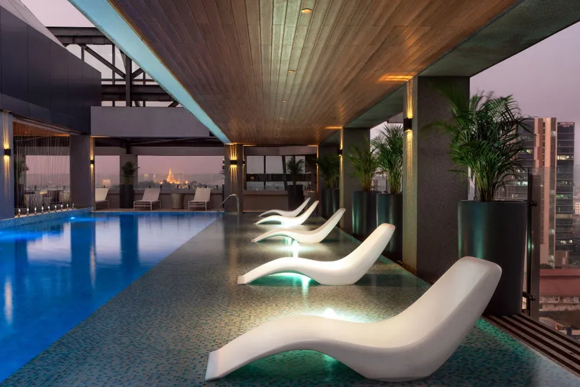 Yangon Thanlwin Hotel - Image 1