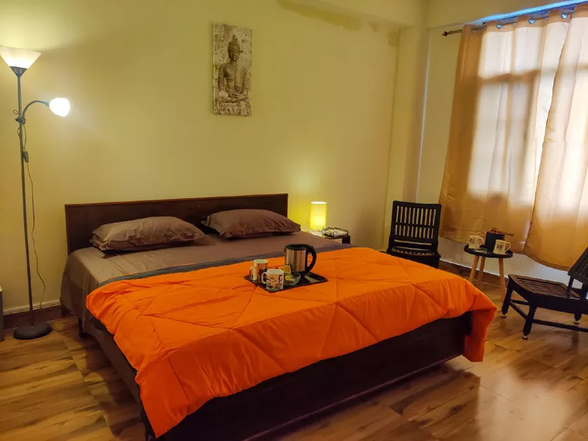 Stunning Views, Jujurana Homestay Shoghi - 3 Private Apartments Near Simla - Image 1