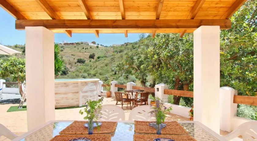 Villa La Zorzalera Mit Tauchbecken Wifi Klimaanlage - Image 1