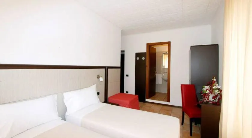 Albergo Maccagno - Image 1
