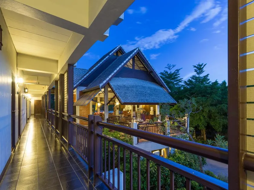 Phaya Inn - Image 1